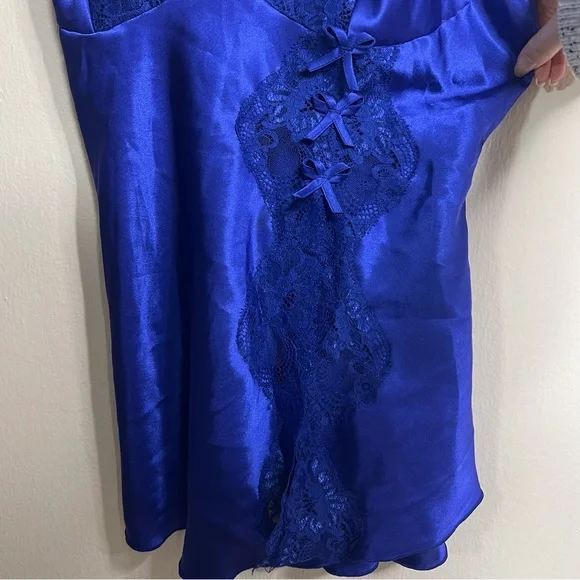 Vintage Shirley of Hollywood Camisole in Royal Blue - Picture 4 of 6